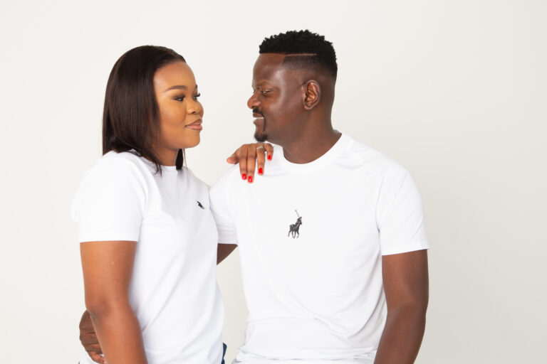 Visit my Light Affair Photography studio in Fourways for a family photoshoot that captures your family’s spirit. I’ll work closely with you to create portraits that reflect your family’s unique dynamics.